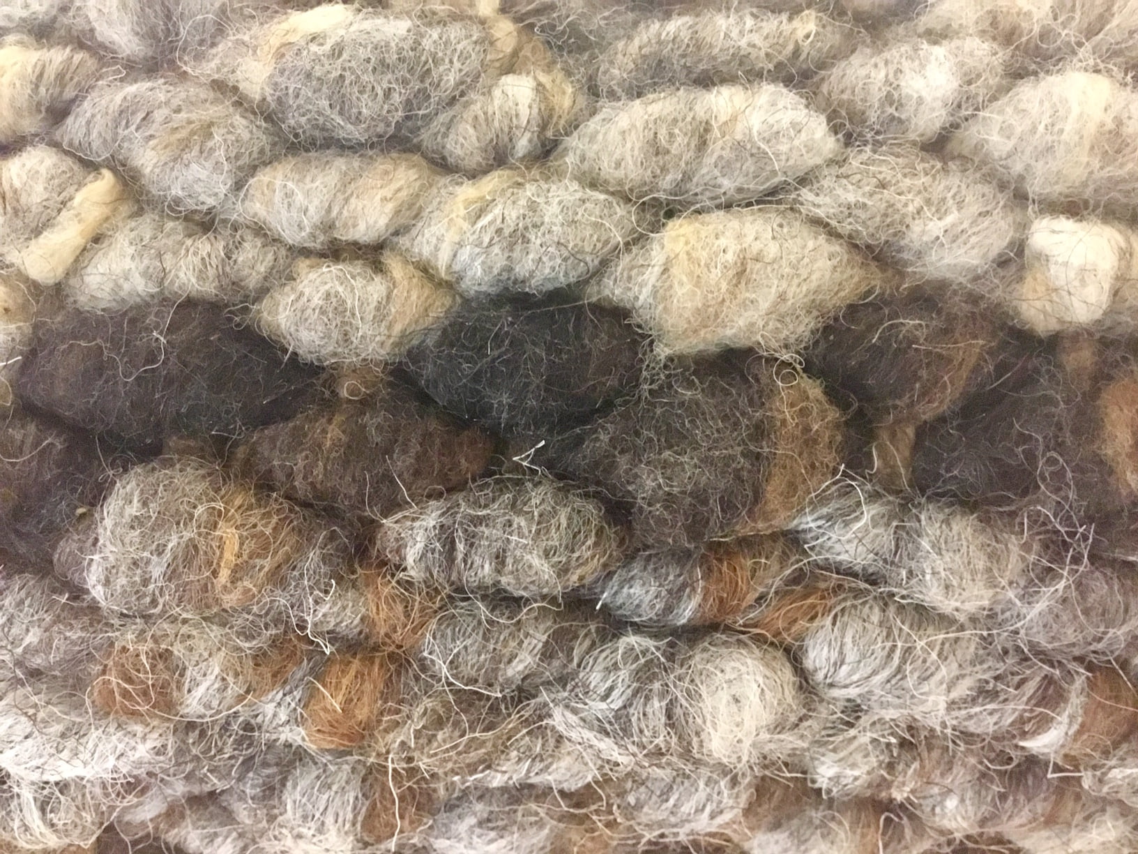 Peg loom weave close-up